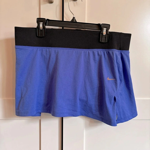 Nike Pants - Nike Dri Fit Women’s Size Medium Skort Tennis